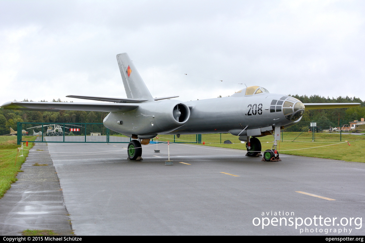 208 - Luftstreitkräfte der DDR (East German Air Force) Ilyushin Il-28 at RAF Gatow (GWW/EDBG) taken by Michael Schütze | openspotter.org | ID: 24570