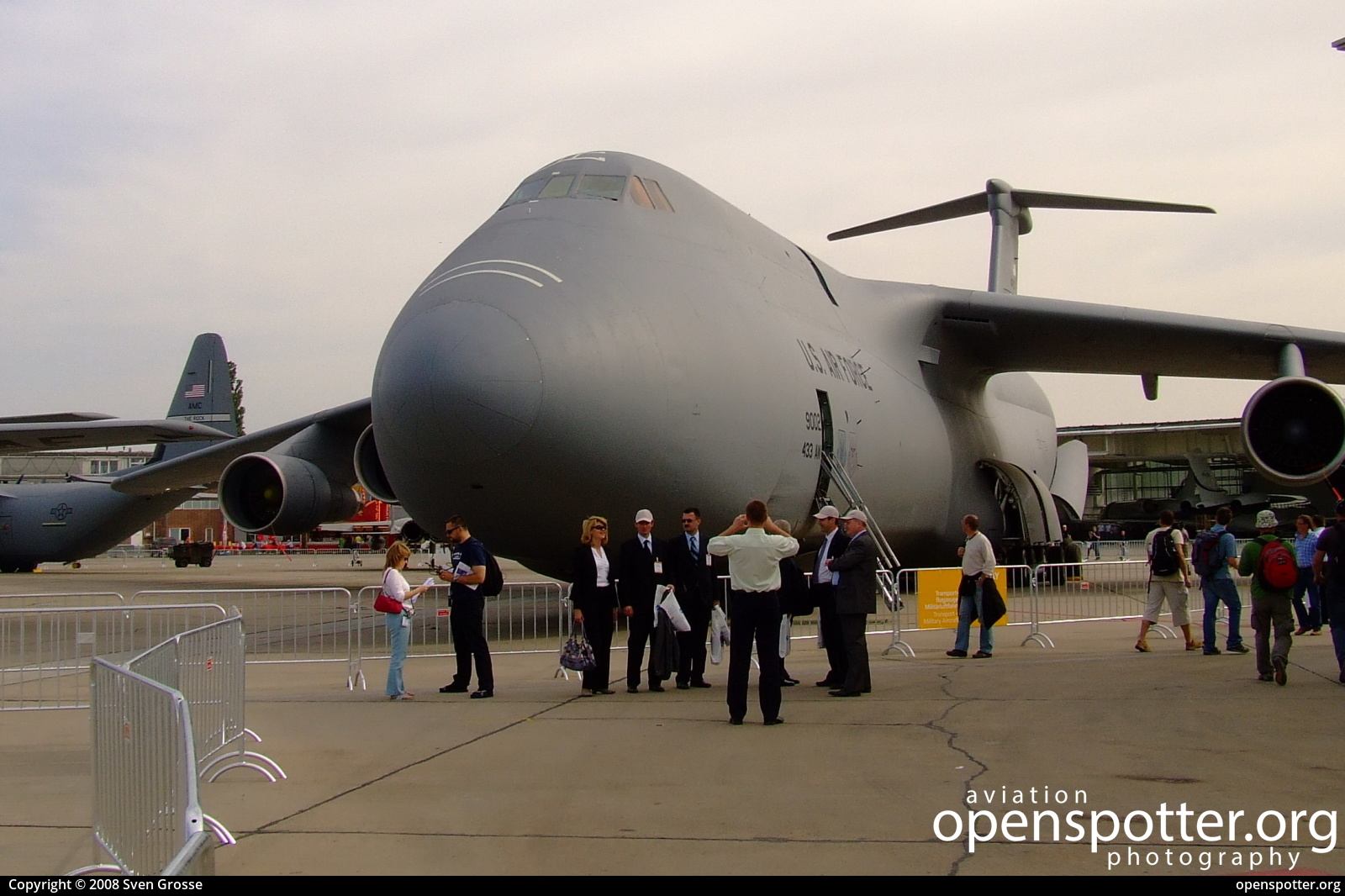 69-0002 - US Airforce (USAF) Lockheed C-5A Galaxy (L-500) at Berlin-Schönefeld International Airport (SXF/EDDB) taken by Sven Grosse | openspotter.org | ID: 46617