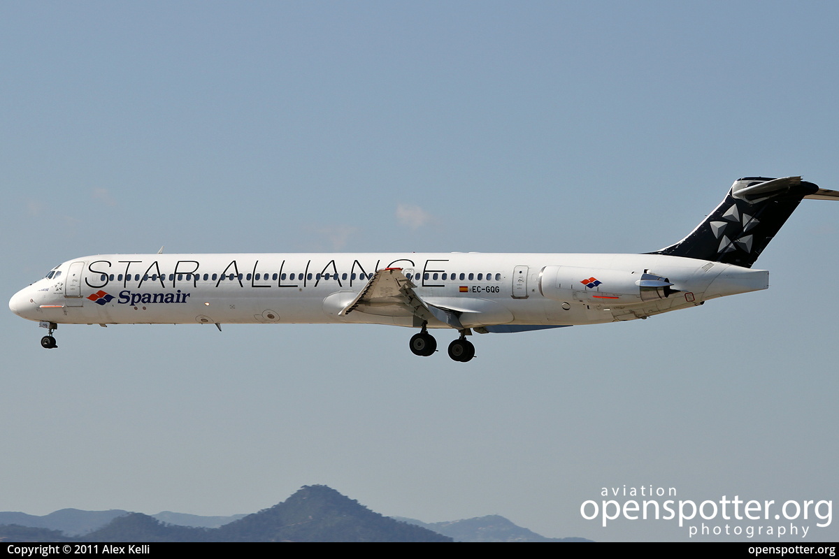 EC-GQG - Spanair McDonnell Douglas MD-83 at Barcelona Airport (BCN/LEBL) taken by Alex Kelli | openspotter.org | ID: 1352