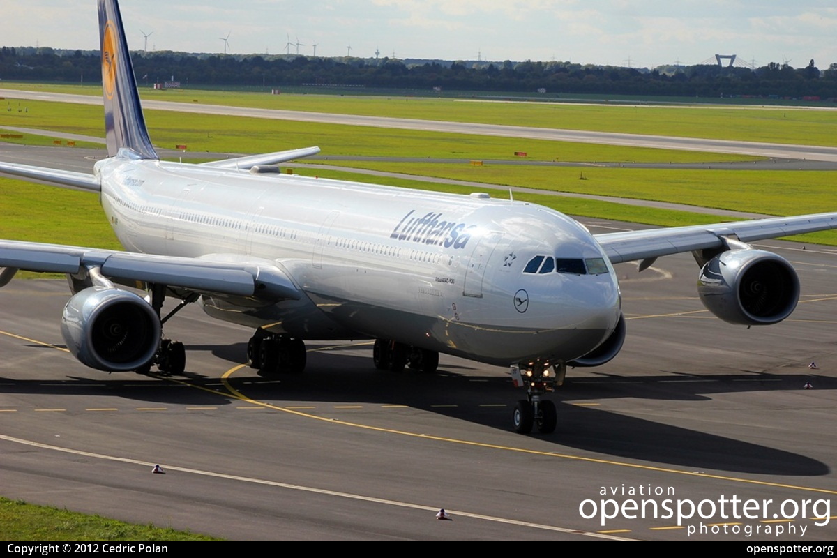 D-AIHP - Lufthansa Airbus A340-642X at Düsseldorf International Airport (DUS/EDDL) taken by Cedric Polan | openspotter.org | ID: 4749