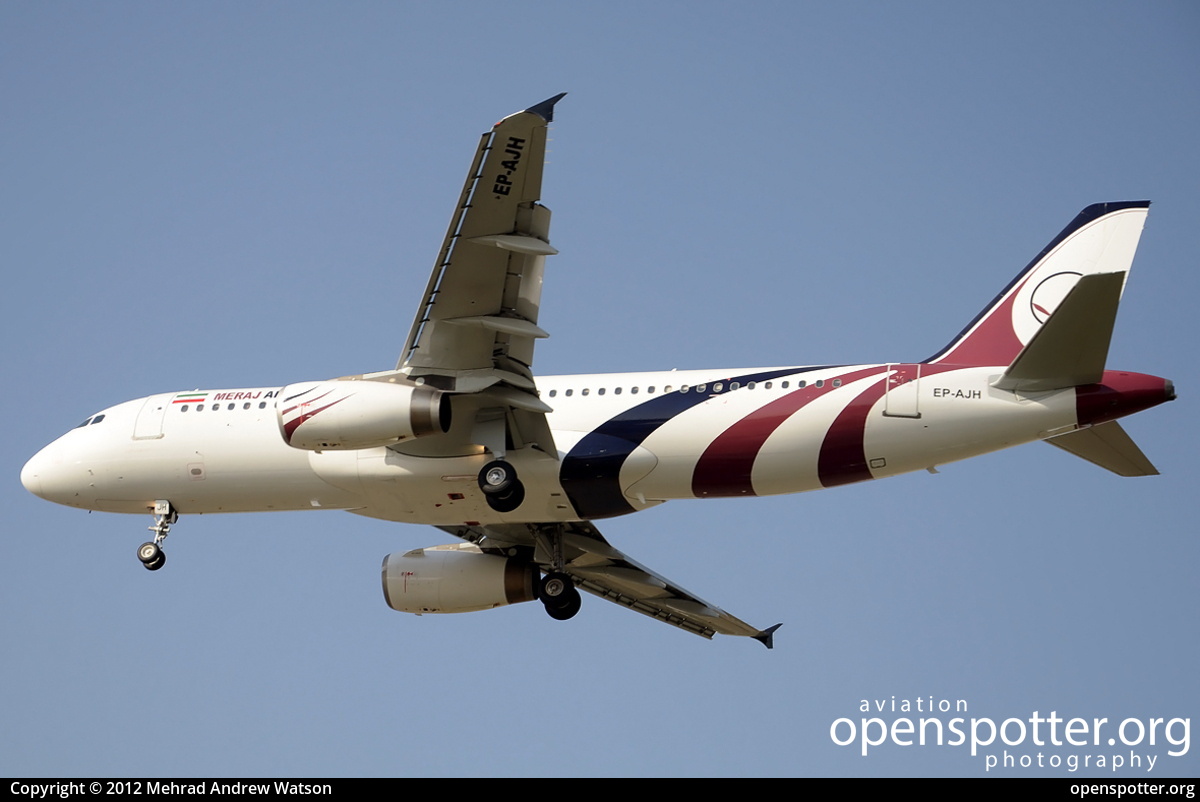 EP-AJH - Meraj Airlines Airbus A320-233 at Mehrabad International Airport (THR/OIII) taken by Mehrad Andrew Watson | openspotter.org | ID: 4633