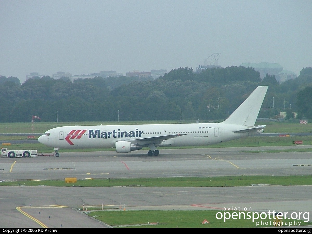 PH-MCJ - Martinair Boeing 767-33A(ER) at Schiphol Airport (AMS/EHAM) taken by KD Archiv | openspotter.org | ID: 61690