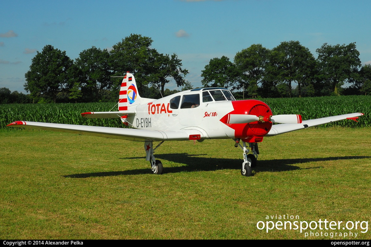 D-EYBH - Private / Untitled Yakovlev Yak-18T at Flugplatz Bienenfarm (EDOI) taken by Alexander Pelka | openspotter.org | ID: 18083