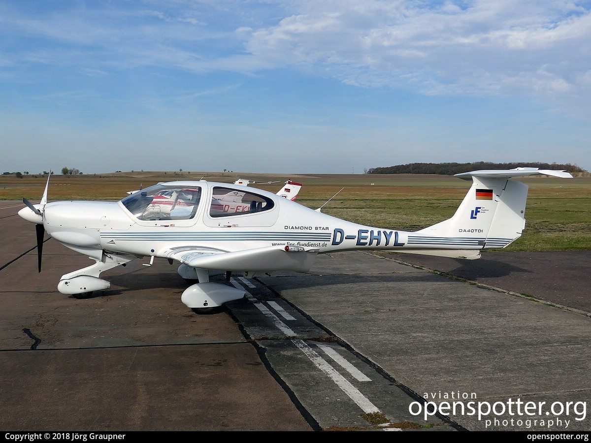 D-EHYL - Private / Untitled Diamond DA-40 Diamond Star at Halle-Oppin Airport (EDAQ) taken by Jörg Graupner | openspotter.org | ID: 57593