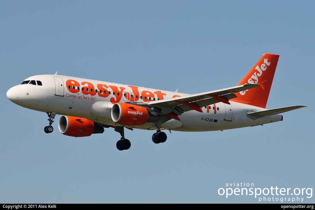 G-EZAB - easyJet Airbus A319-111 at Barcelona Airport (BCN/LEBL) taken by Alex Kelli | openspotter.org | ID: 1351