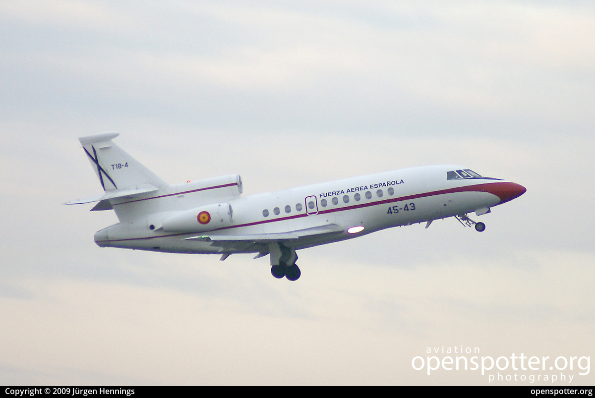 T.18-4 (45-43) - Spanish Air Force (Fuerza Aerea Española) Dassault Falcon 900B at Berlin-Tegel Airport (TXL/EDDT) taken by Jürgen Hennings | openspotter.org | ID: 68504