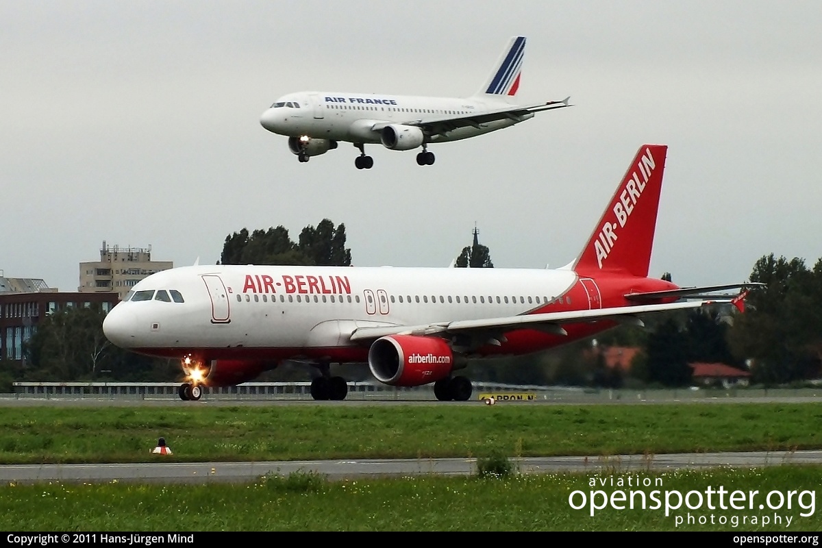 D-ALTL - Air Berlin Airbus A320-214 at Berlin-Tegel Airport (TXL/EDDT) taken by Hans-Jürgen Mind | openspotter.org | ID: 38274