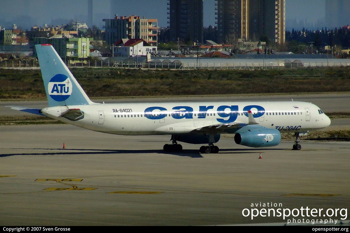 RA-64021 - Aviastar Tupolev Tu-204-100C at Antalya Airport (AYT/LTAI) taken by Sven Grosse | openspotter.org | ID: 35921