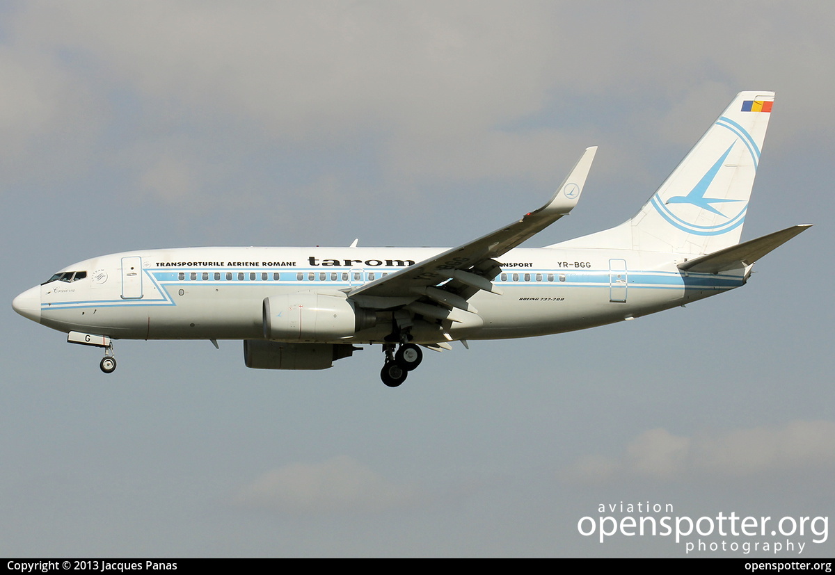 YR-BGG - Tarom Boeing 737-78J(WL) at Barcelona Airport (BCN/LEBL) taken by Jacques Panas | openspotter.org | ID: 14040