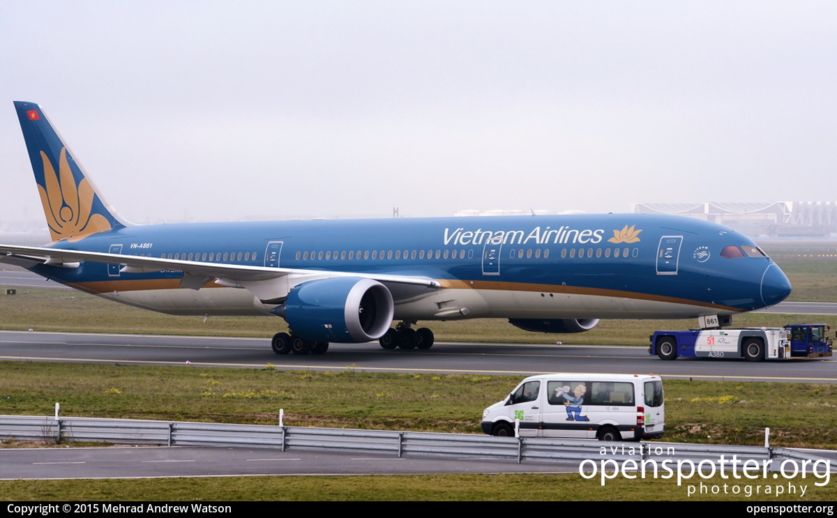 VN-A861 - Vietnam Airlines Boeing 787-9 Dreamliner at Frankfurt International Airport (FRA/EDDF) taken by Mehrad Andrew Watson | openspotter.org | ID: 27176