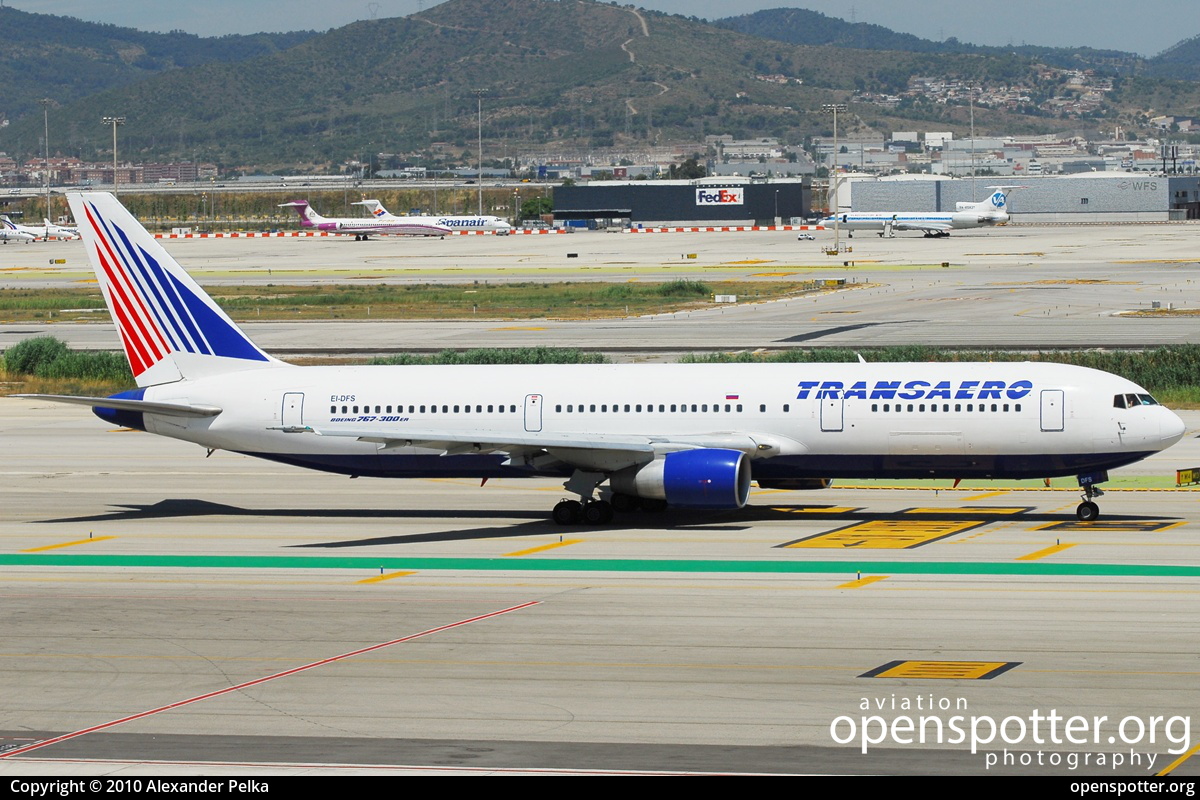 EI-DFS - Transaero Airlines Boeing 767-33A(ER) at Barcelona Airport (BCN/LEBL) taken by Alexander Pelka | openspotter.org | ID: 11065