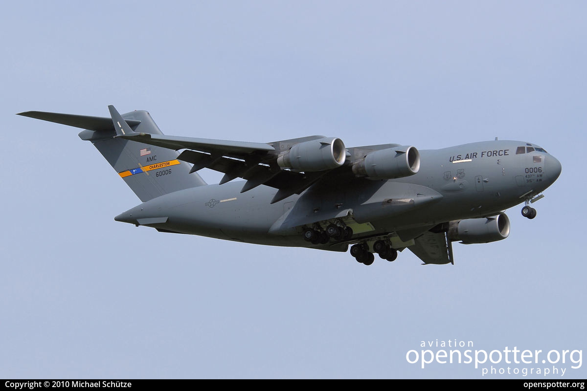 96-0006 - US Airforce (USAF) Boeing C-17A Globemaster III at Berlin-Schönefeld International Airport (SXF/EDDB) taken by Michael Schütze | openspotter.org | ID: 10734