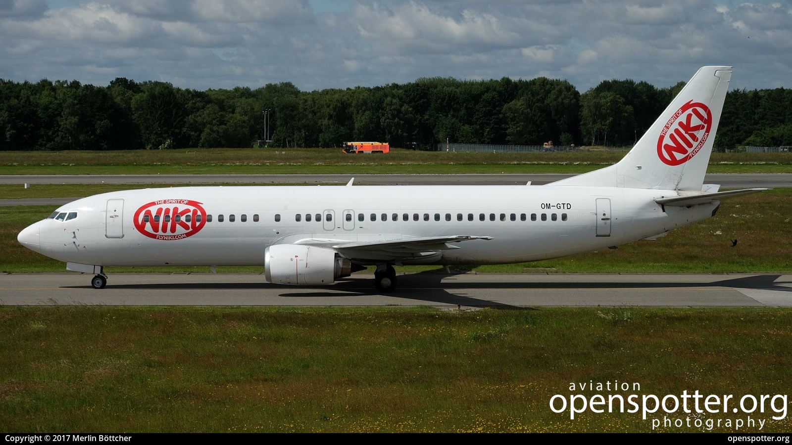 OM-GTD - Go2Sky Boeing 737-46J at Hamburg Airport (Fuhlsbüttel Airport) (HAM/EDDH) taken by Merlin Böttcher | openspotter.org | ID: 43626