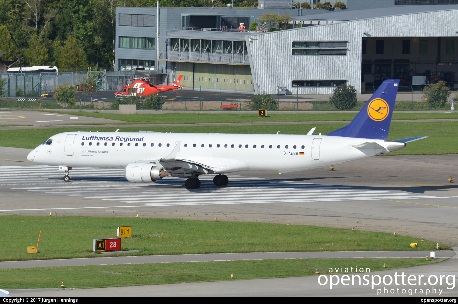 D-AEBB - Lufthansa CityLine Embraer ERJ-195LR (ERJ-190-200 LR) at Zurich International Airport (ZRH/LSZH) taken by Jürgen Hennings | openspotter.org | ID: 47213