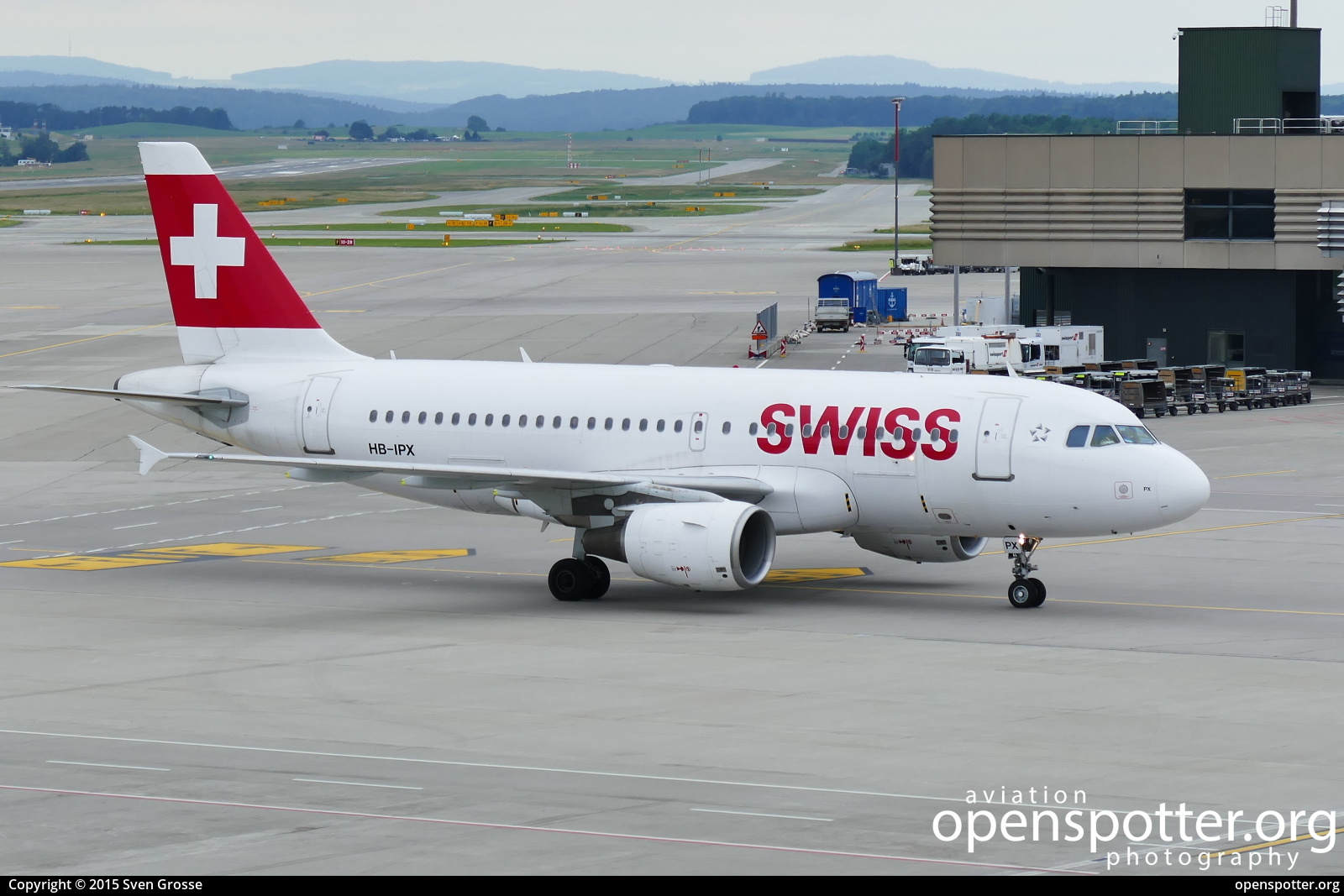 HB-IPX - Swiss Airbus A319-112 at Zurich International Airport (ZRH/LSZH) taken by Sven Grosse | openspotter.org | ID: 39975