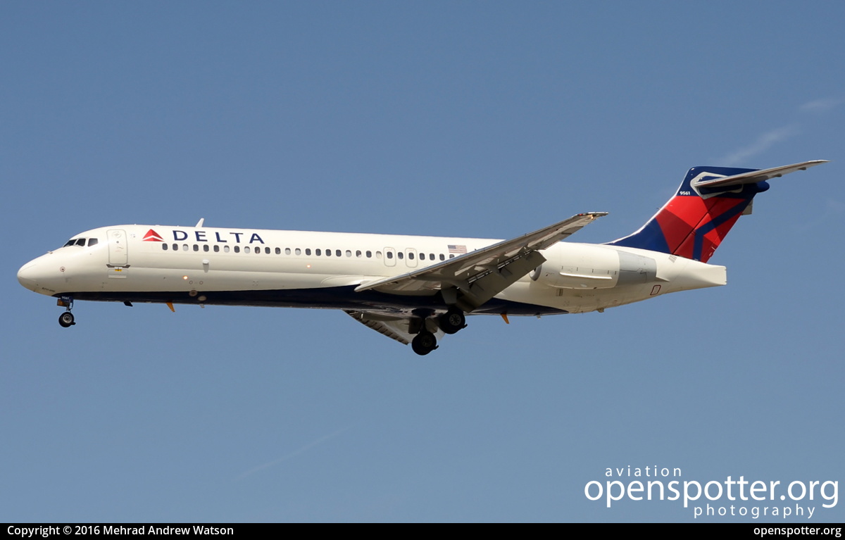 N938AT - Delta Air Lines Boeing 717-2BD at Los Angeles International Airport (LAX/KLAX) taken by Mehrad Andrew Watson | openspotter.org | ID: 30331