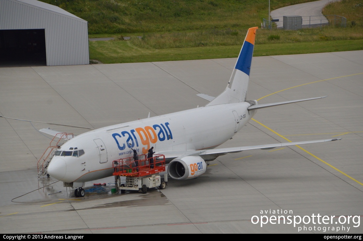 LZ-CGO - Cargo Air Boeing 737-301(F) at Leipzig/Halle Airport (LEJ/EDDP) taken by Andreas Langner | openspotter.org | ID: 13719