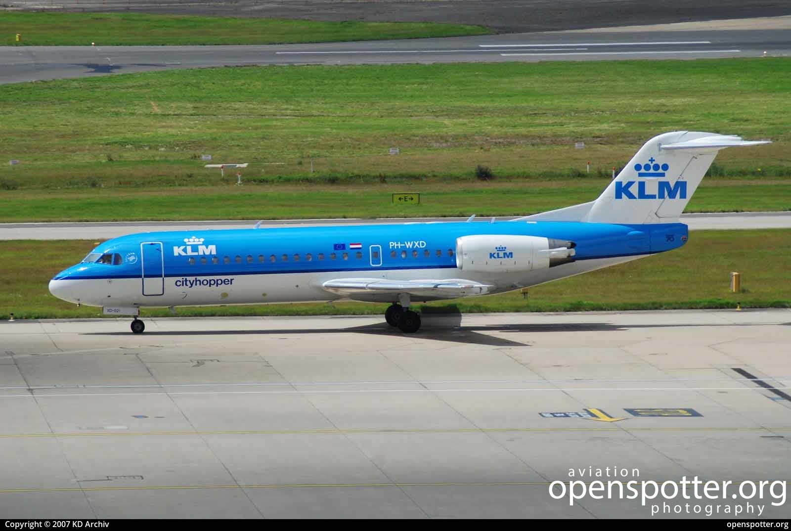 PH-WXD - KLM Cityhopper Fokker F70 at Birmingham International Airport (BHX/EGBB) taken by KD Archiv | openspotter.org | ID: 60901