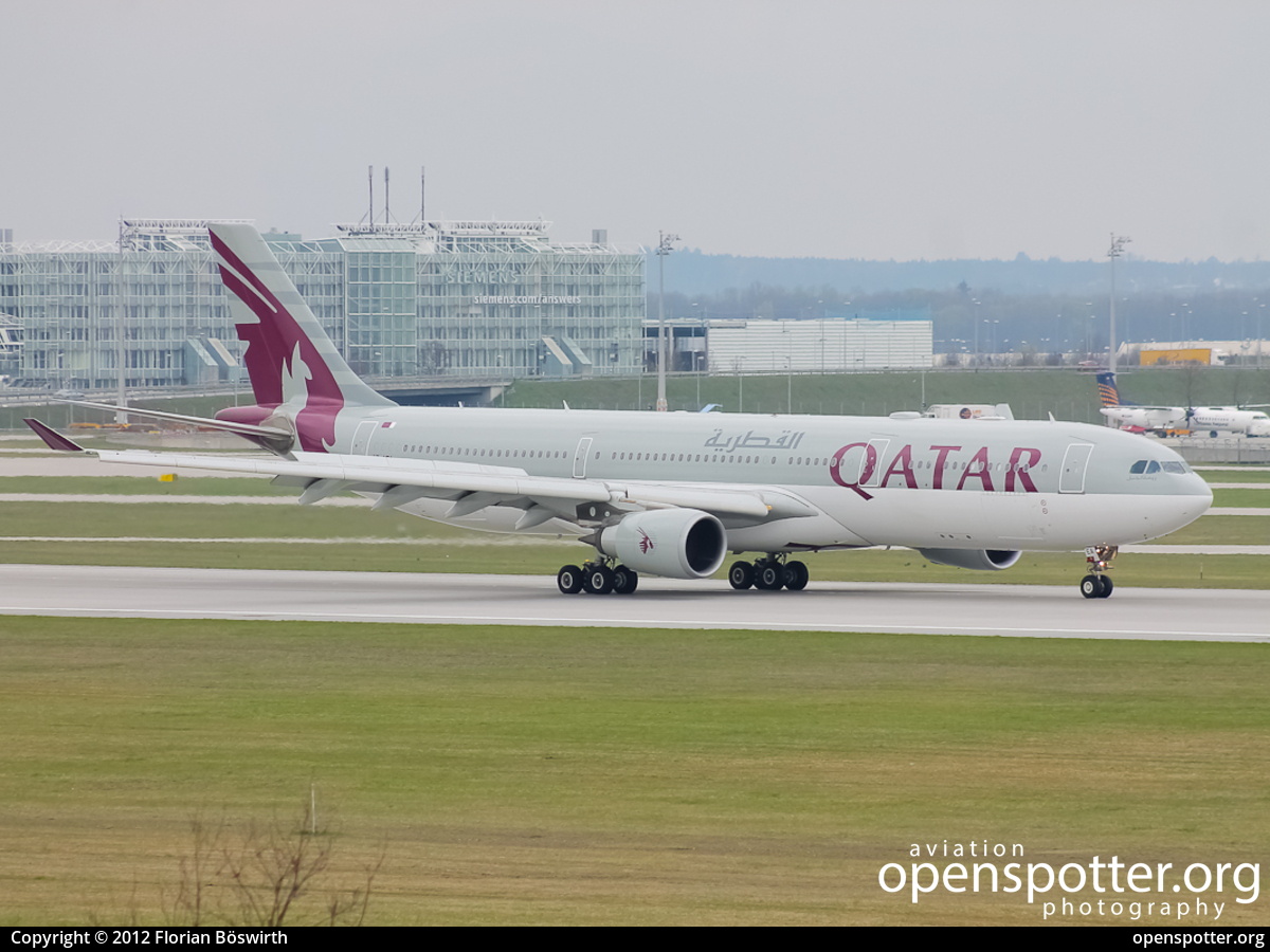 A7-AEA - Qatar Airways Airbus A330-302 at Franz Josef Strauss International Airport (MUC/EDDM) taken by Florian Böswirth | openspotter.org | ID: 2765