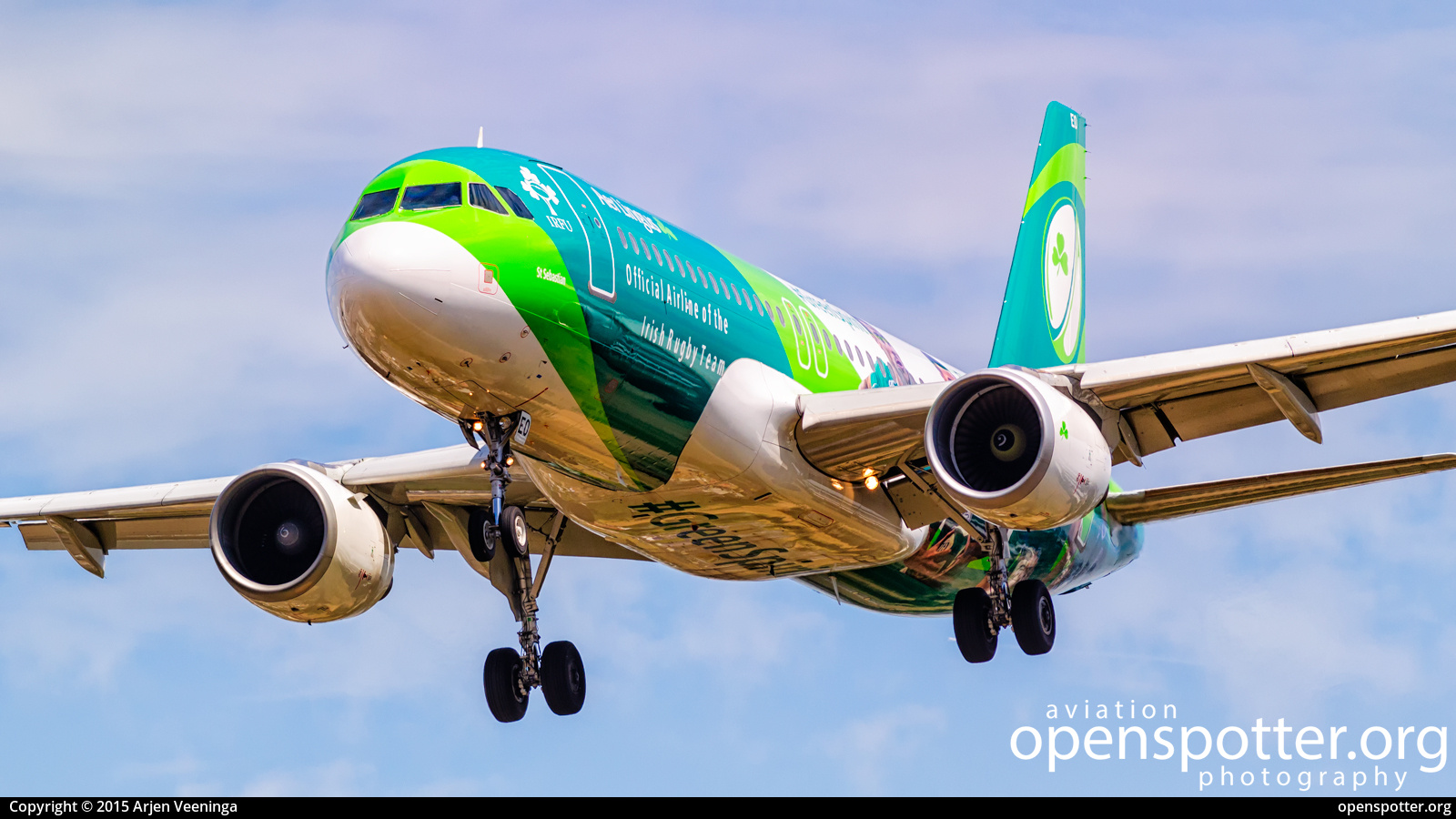 EI-DEO - Aer Lingus Airbus A320-214 at London Heathrow Airport (LHR/EGLL) taken by Arjen Veeninga | openspotter.org | ID: 90060