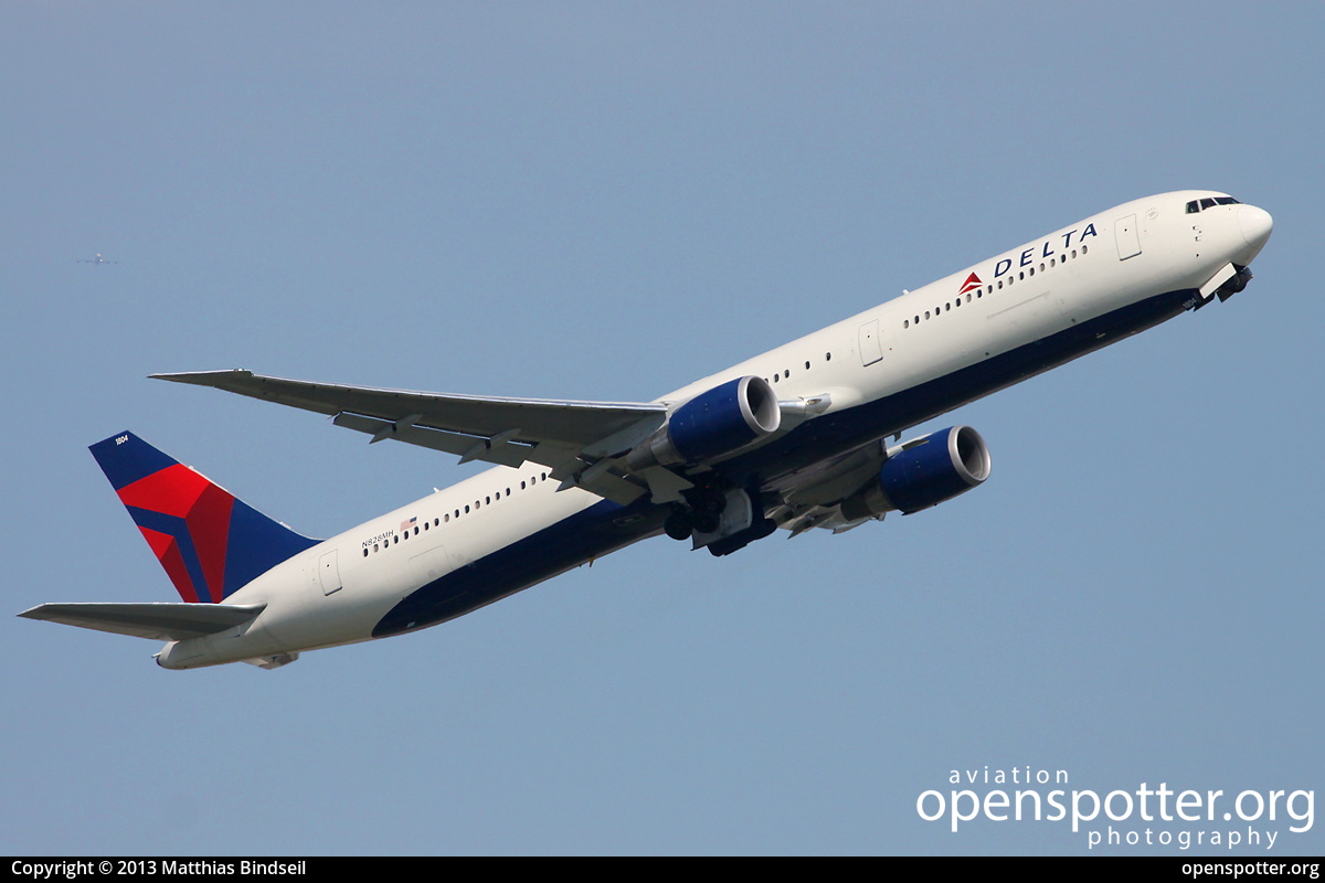 N828MH - Delta Air Lines Boeing 767-432(ER) at Frankfurt International Airport (FRA/EDDF) taken by Matthias Bindseil | openspotter.org | ID: 14414