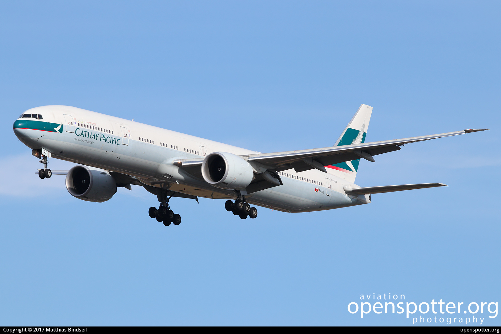 B-KQX - Cathay Pacific Boeing 777-367 at London Heathrow Airport (LHR/EGLL) taken by Matthias Bindseil | openspotter.org | ID: 49961