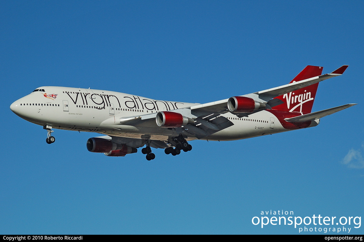 G-VAST - Virgin Atlantic Airways Boeing 747-41R at McCarran International Airport (LAS/KLAS) taken by Roberto Riccardi | openspotter.org | ID: 4129