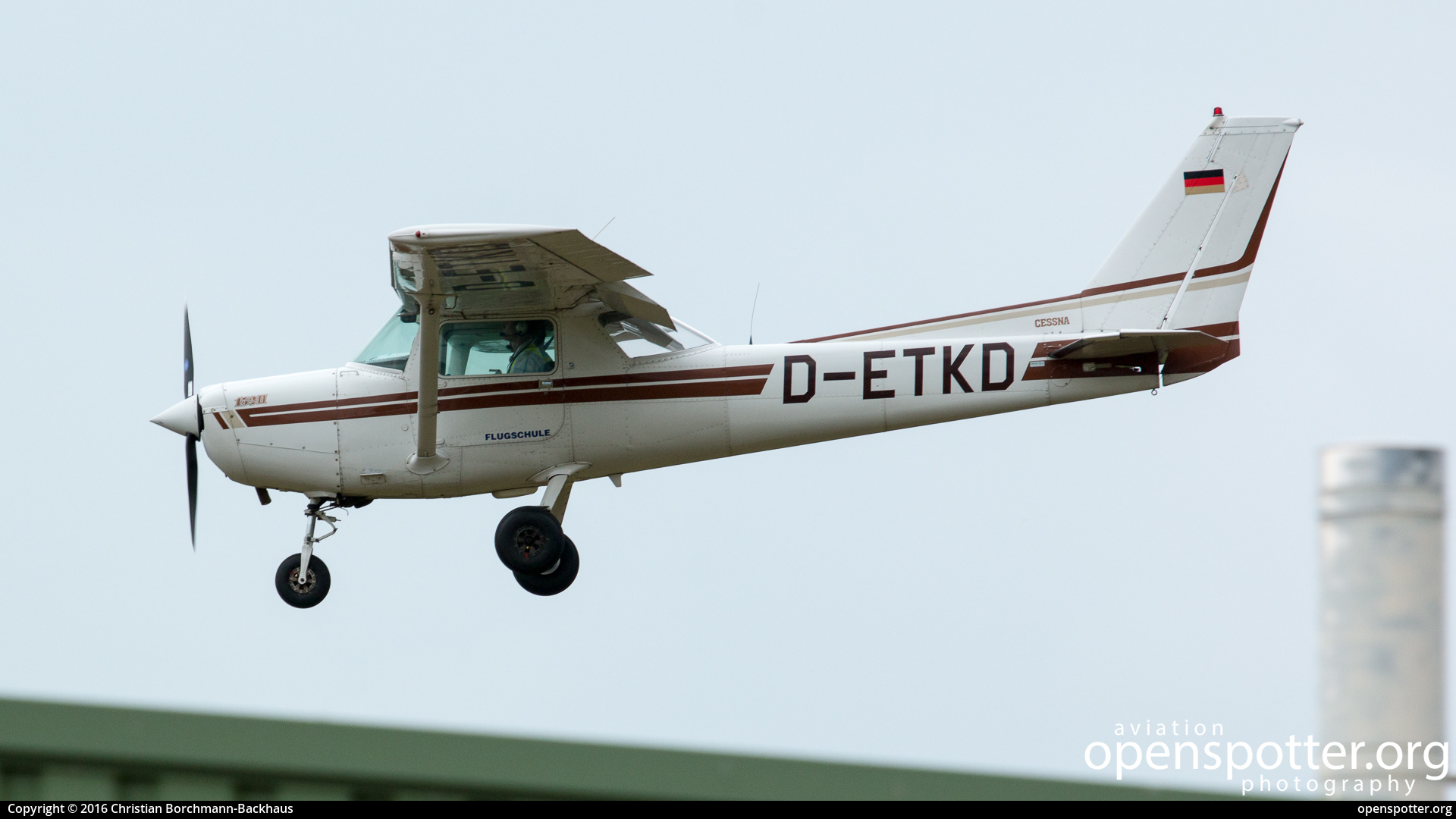 D-ETKD - Private / Untitled Cessna 152 at Flugplatz Bienenfarm (EDOI) taken by Christian Borchmann-Backhaus | openspotter.org | ID: 66397