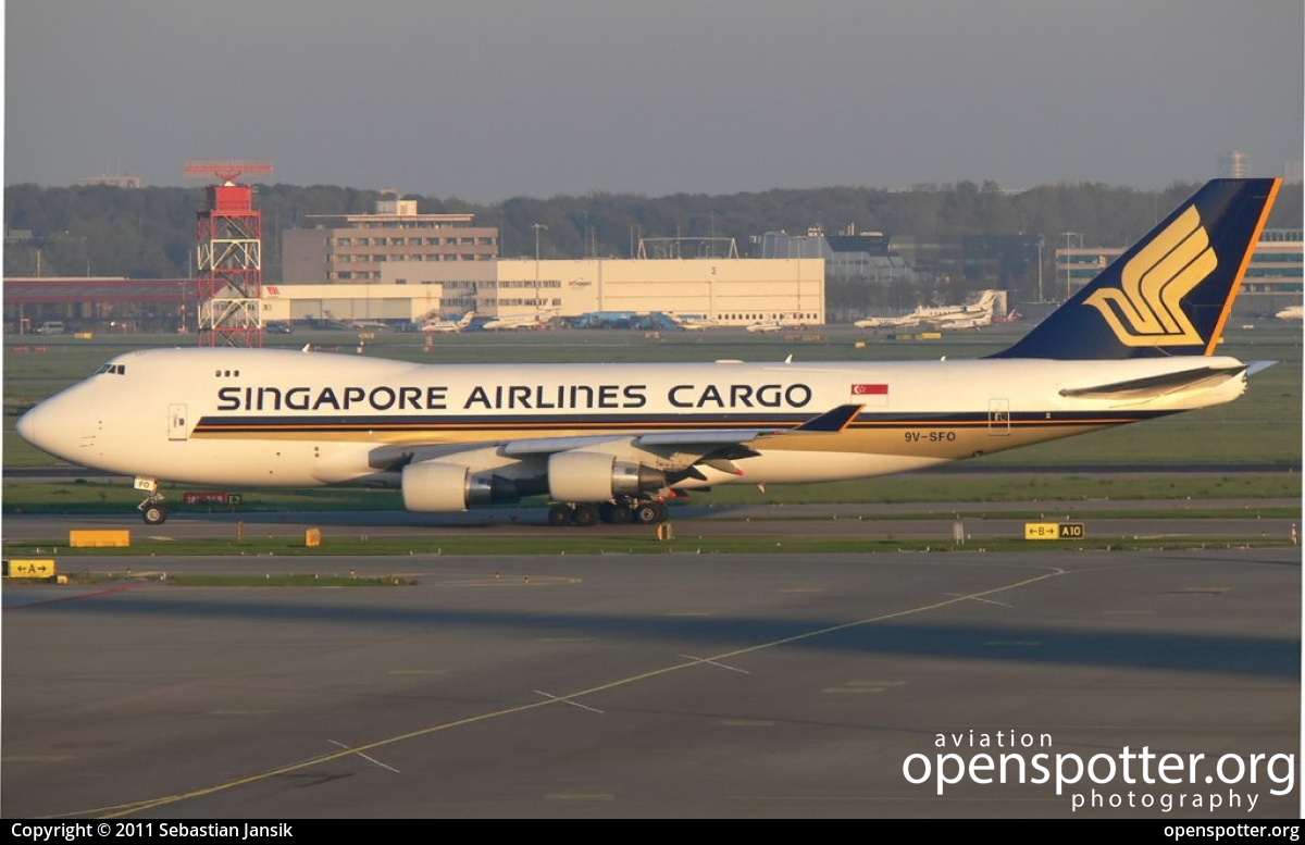 9V-SFO - Singapore Airlines Cargo Boeing 747-412F at Schiphol Airport (AMS/EHAM) taken by Sebastian Jansik | openspotter.org | ID: 1917