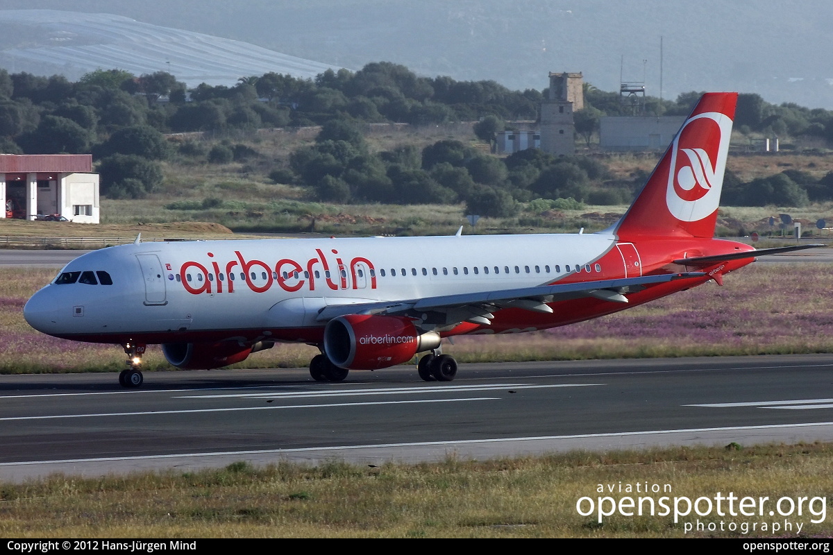 D-ABDQ - Air Berlin Airbus A320-214 at Palma de Mallorca Airport (Son Sant Joan Airport) (PMI/LEPA) taken by Hans-Jürgen Mind | openspotter.org | ID: 9136