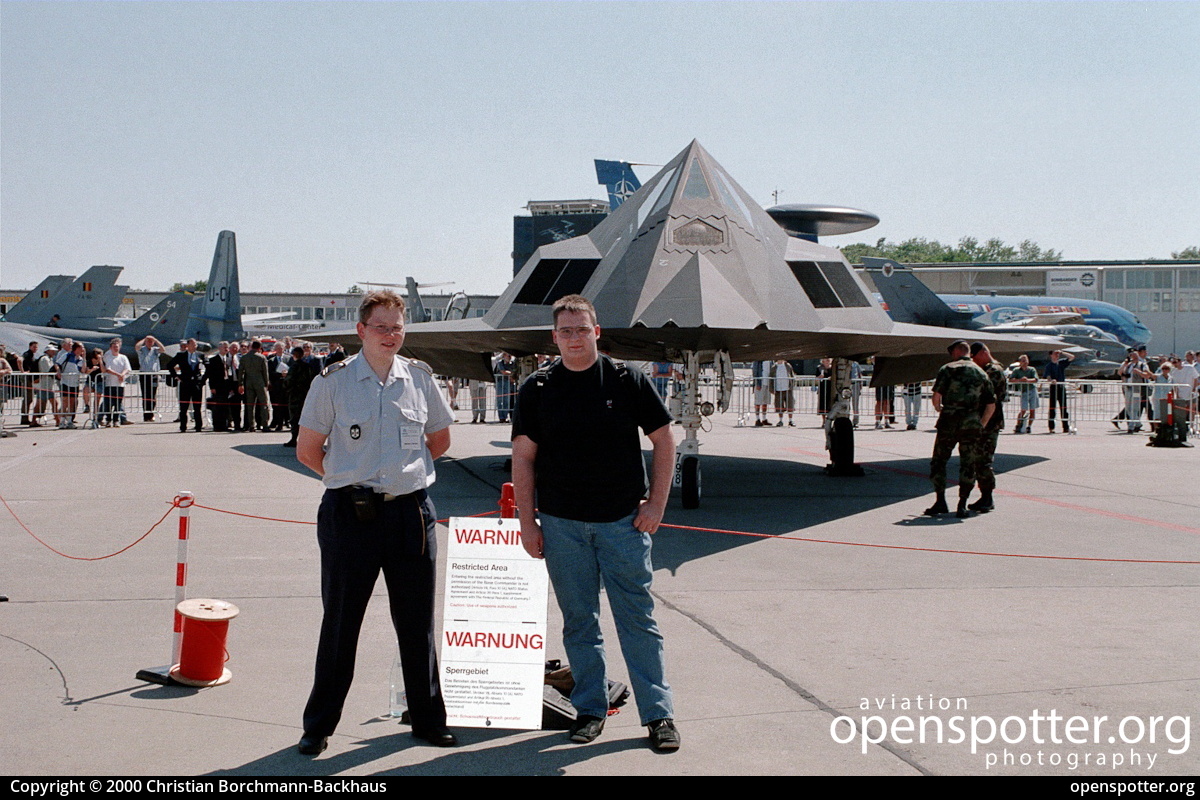 81-10798 - US Airforce (USAF) Lockheed F-117A Nighthawk at Berlin-Schönefeld International Airport (SXF/EDDB) taken by Christian Borchmann-Backhaus | openspotter.org | ID: 728