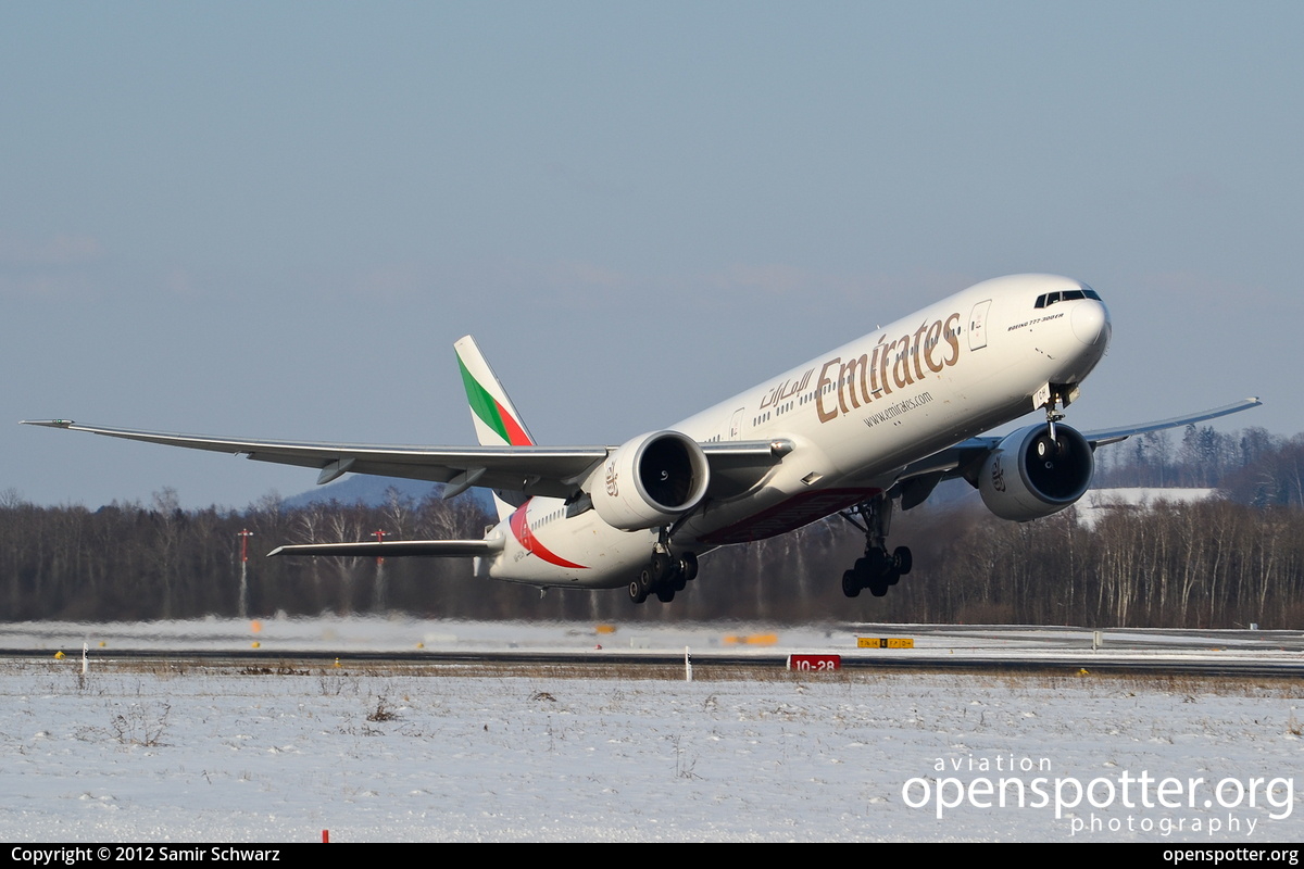 A6-ECH - Emirates Boeing 777-36N(ER) at Zurich International Airport (ZRH/LSZH) taken by Samir Schwarz | openspotter.org | ID: 4003