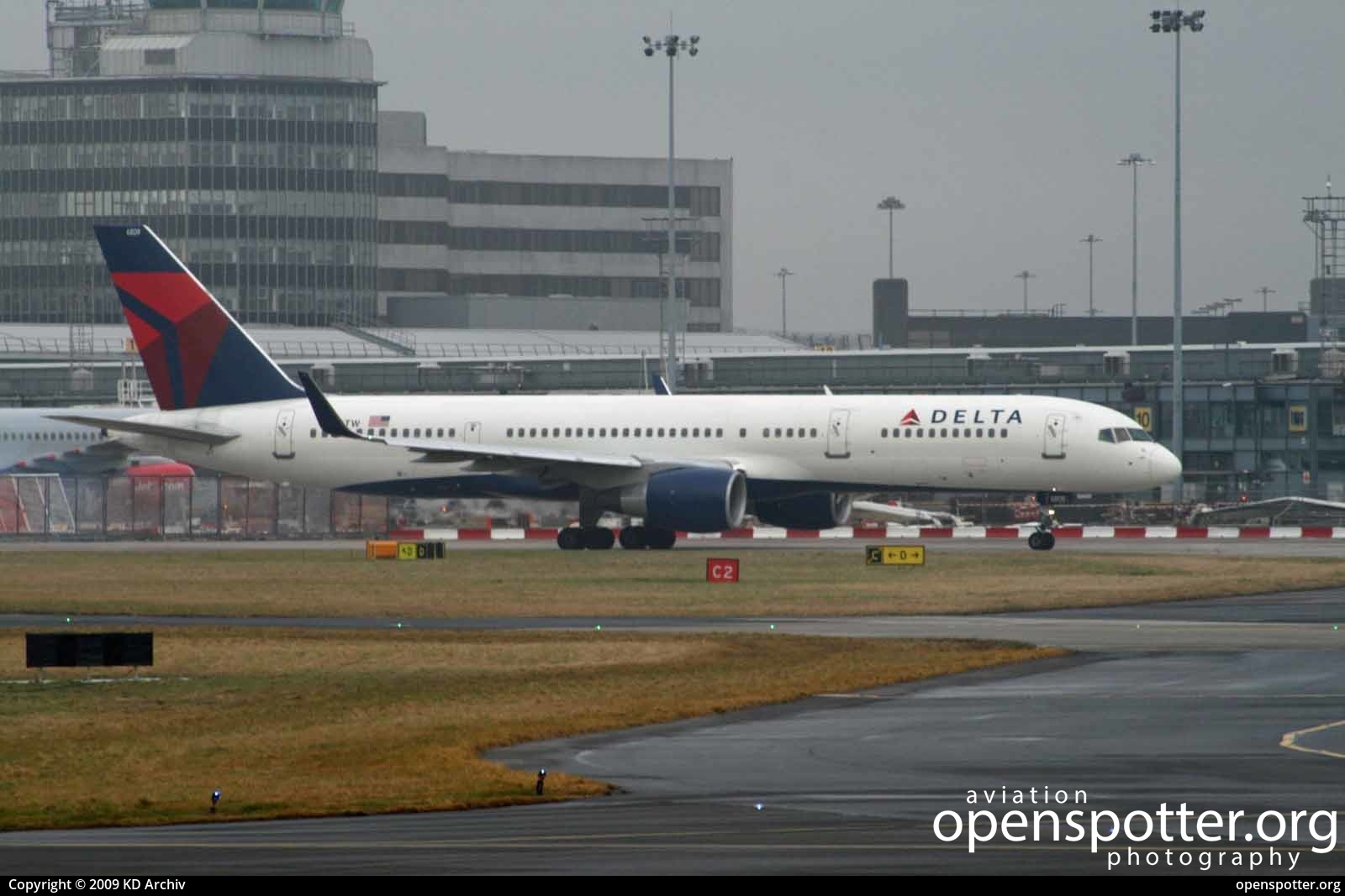 N713TW - Delta Air Lines Boeing 757-2Q8(WL) at Manchester Airport (MAN/EGCC) taken by KD Archiv | openspotter.org | ID: 60980