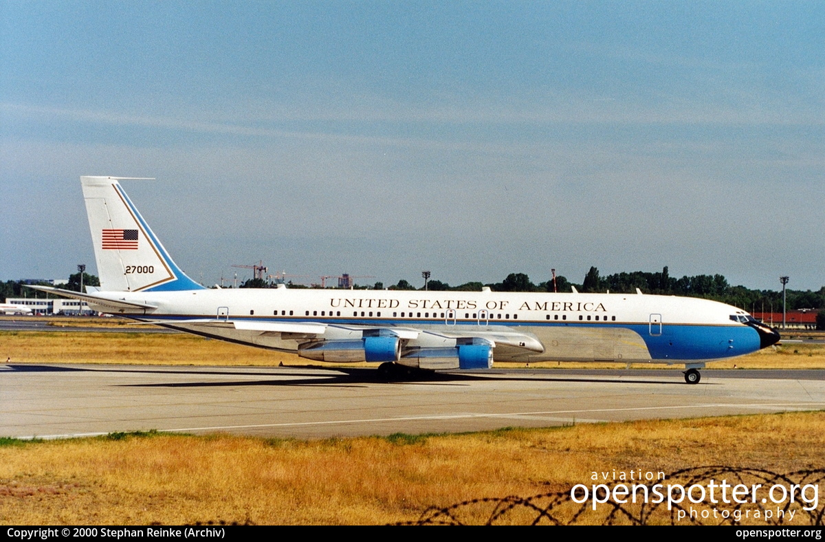72-7000 - US Airforce (USAF) Boeing VC-137C (707-353B) at Berlin-Tegel Airport (TXL/EDDT) taken by Stephan Reinke (Archiv) | openspotter.org | ID: 3091