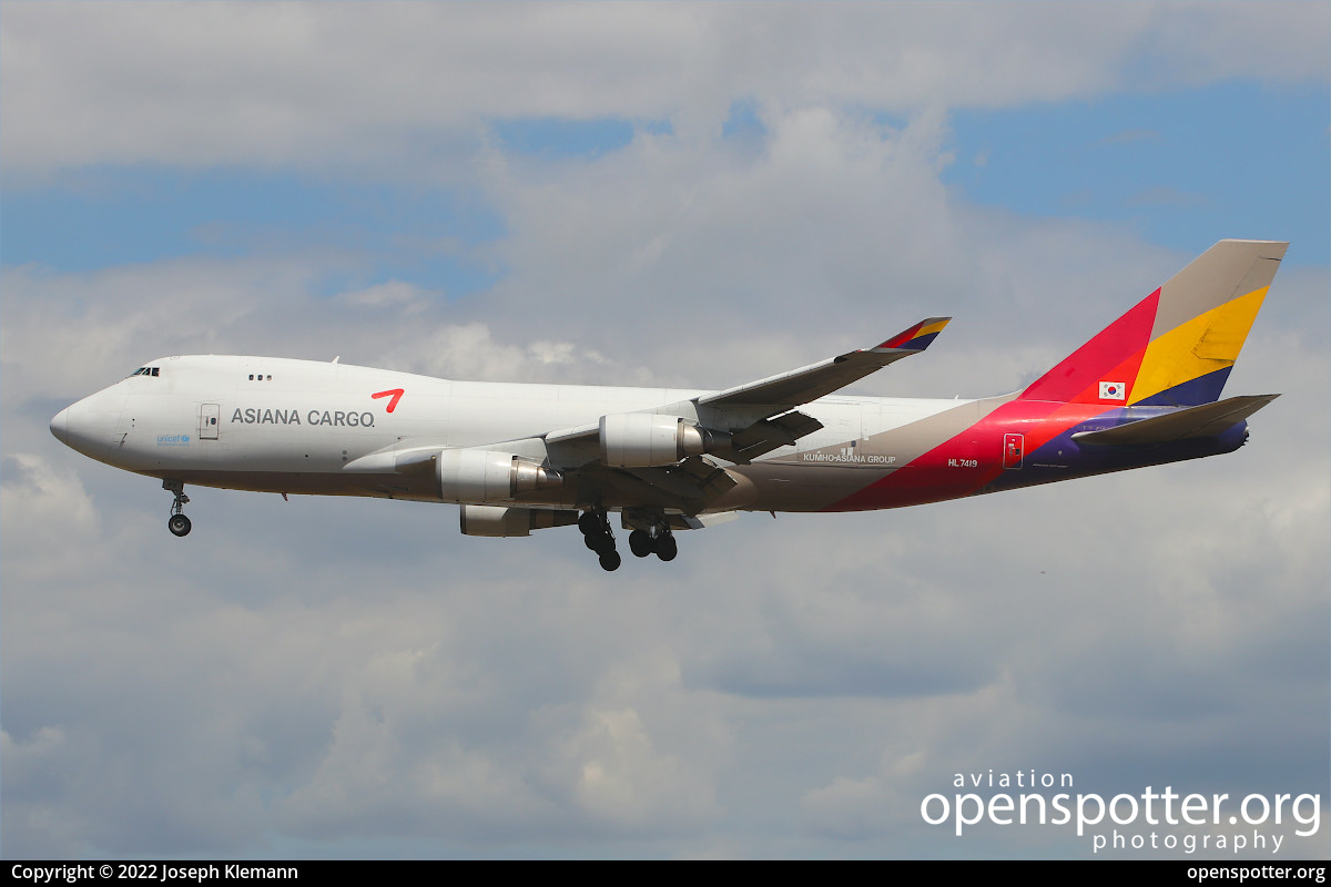 HL7419 - Asiana Airlines Boeing 747-48EF at Frankfurt International Airport (FRA/EDDF) taken by Joseph Klemann | openspotter.org | ID: 79361