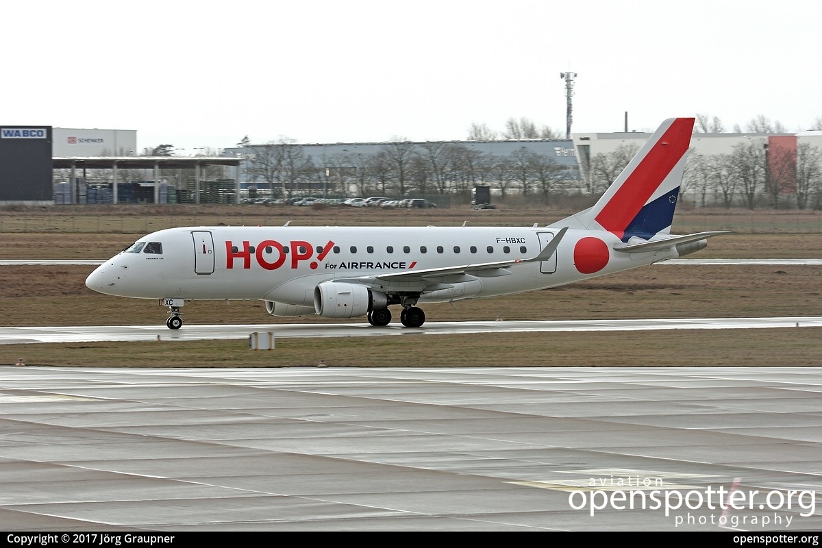 F-HBXC - Air France (Regional Airlines) - Régional Compagnie Aérienne Européenne Embraer ERJ-170STD (ERJ-170-100) at Hanover-Langenhagen Airport (HAJ/EDDV) taken by Jörg Graupner | openspotter.org | ID: 39792