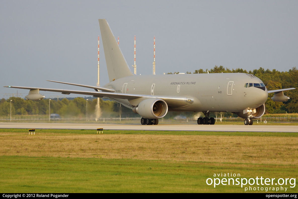 MM62226 - Italy Air Force (Aeronautica Militare) Boeing 767-2EY(ER) at Berlin-Schönefeld International Airport (SXF/EDDB) taken by Roland Pogander | openspotter.org | ID: 4175