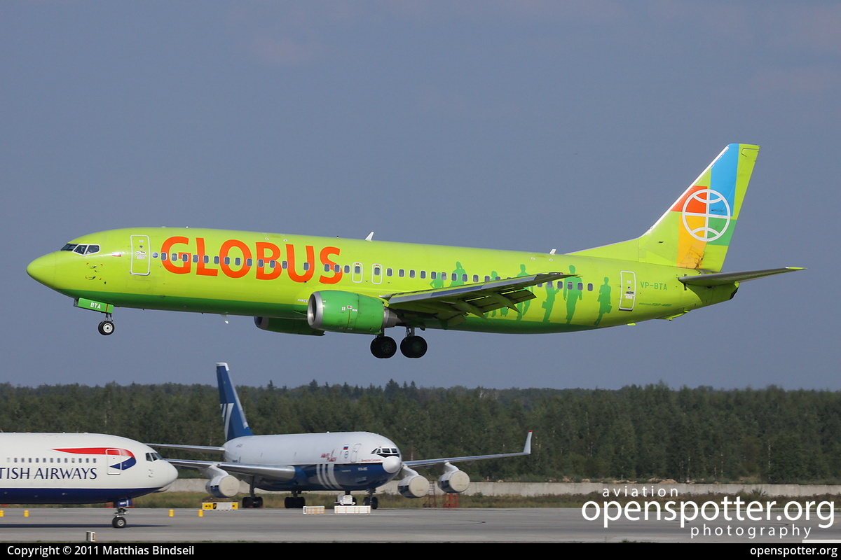 VP-BTA - S7 Airlines Boeing 737-4Q8 at Domodedovo International Airport (DME/UUDD) taken by Matthias Bindseil | openspotter.org | ID: 2603