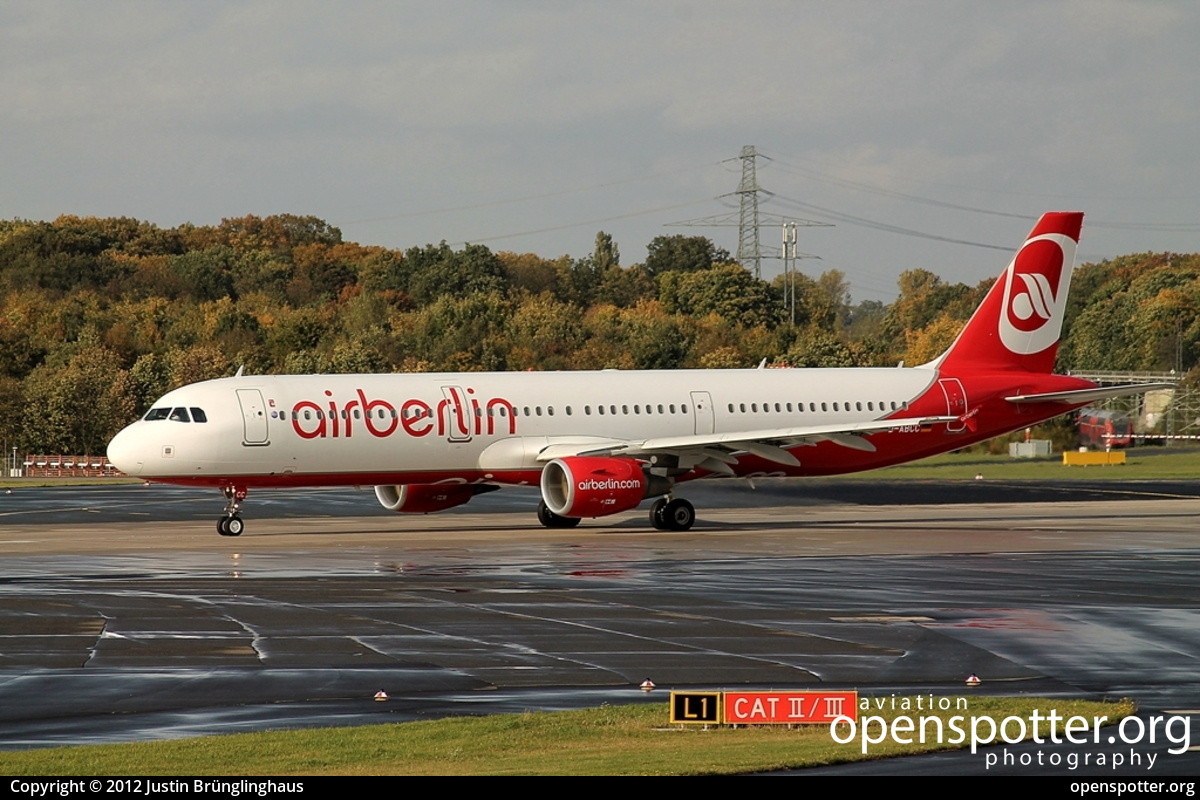 D-ABCC - Air Berlin Airbus A321-211 at Düsseldorf International Airport (DUS/EDDL) taken by Justin Brünglinghaus | openspotter.org | ID: 4755