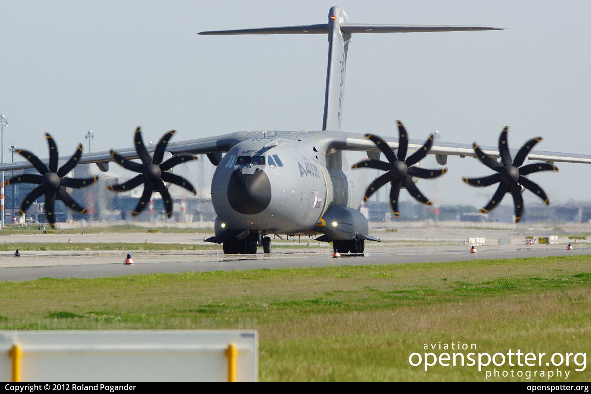 EC-404 - Airbus Military Airbus A400M at Berlin-Schönefeld International Airport (SXF/EDDB) taken by Roland Pogander | openspotter.org | ID: 4196
