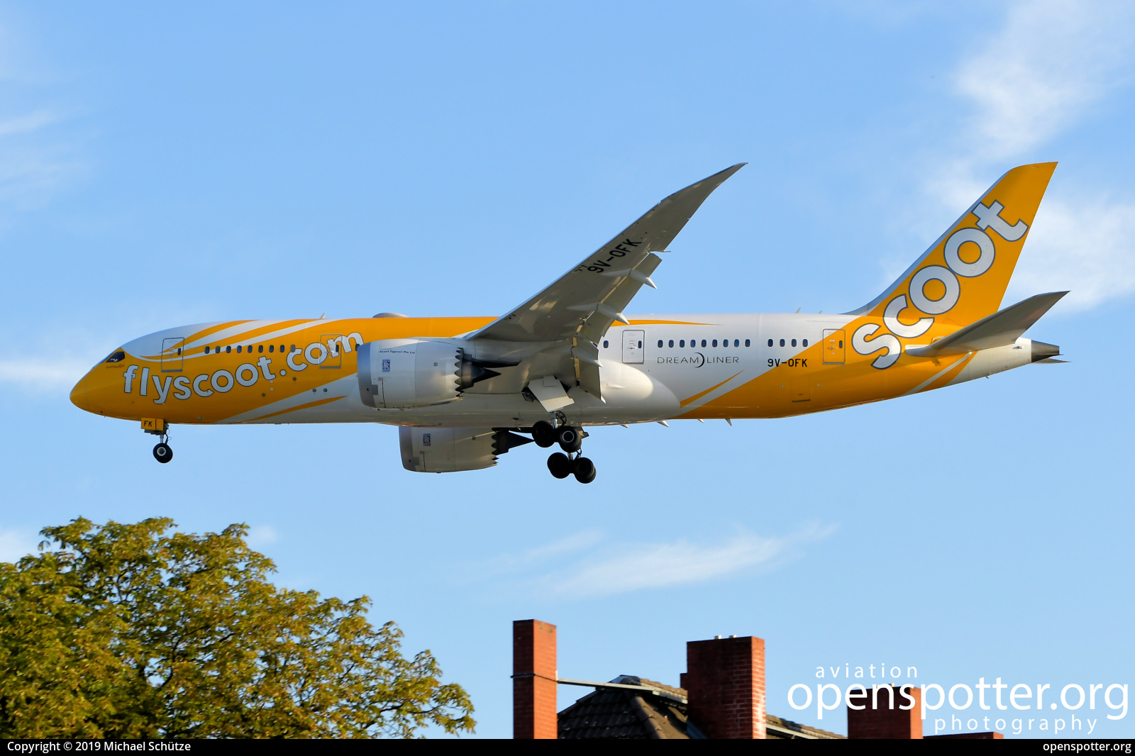 9V-OFK - Scoot Boeing 787-8 Dreamliner at Berlin-Tegel Airport (TXL/EDDT) taken by Michael Schütze | openspotter.org | ID: 63622