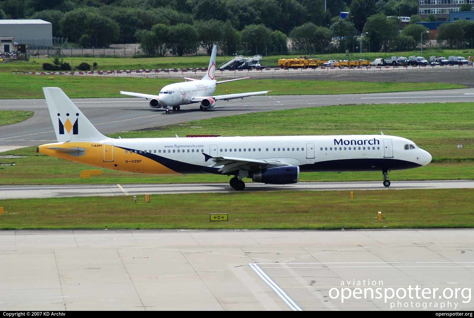 G-OZBF - Monarch Airlines Airbus A321-231 at Birmingham International Airport (BHX/EGBB) taken by KD Archiv | openspotter.org | ID: 60909