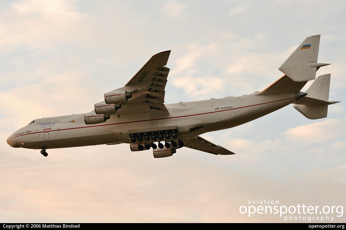 UR-82060 - Antonov Airlines (Antonov Design Bureau) Antonov An-225-100 at Berlin-Schönefeld International Airport (SXF/EDDB) taken by Matthias Bindseil | openspotter.org | ID: 7369
