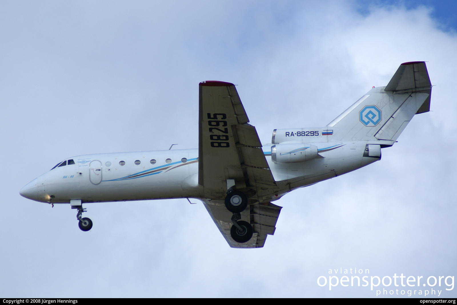 RA-88295 - Rusair JSAC Yakovlev Yak-40 at Berlin-Schönefeld International Airport (SXF/EDDB) taken by Jürgen Hennings | openspotter.org | ID: 55787