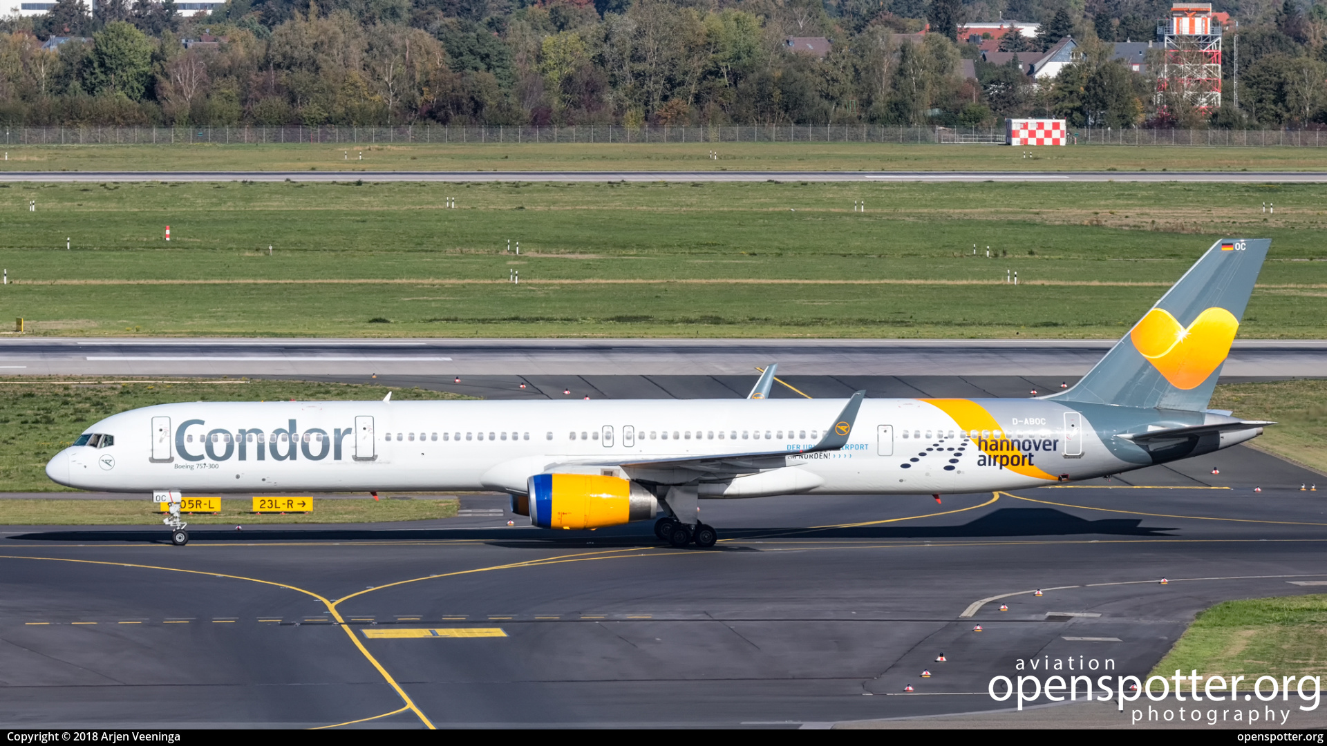 D-ABOC - Condor Boeing 757-330(WL) at Düsseldorf International Airport (DUS/EDDL) taken by Arjen Veeninga | openspotter.org | ID: 58550