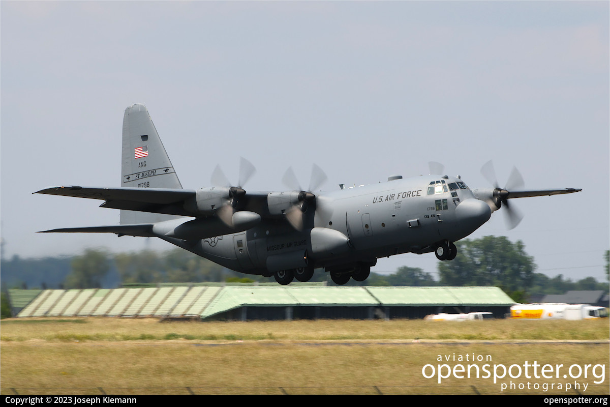 90-1798 - US Airforce (USAF) Lockheed C-130H  Hercules at Saarbrücken Airport (SCN/EDDR) taken by Joseph Klemann | openspotter.org | ID: 86778