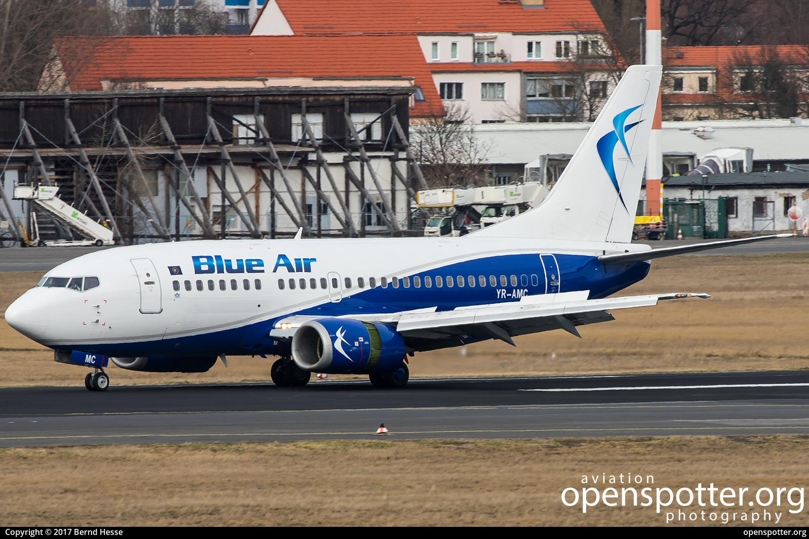 YR-AMC - Blue Air Boeing 737-530 at Berlin-Tegel Airport (TXL/EDDT) taken by Bernd Hesse | openspotter.org | ID: 40711