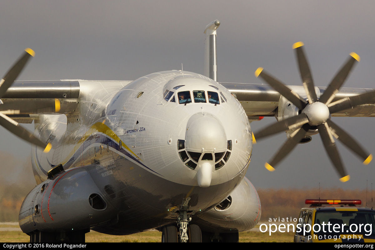 UR-09307 - Antonov Airlines (Antonov Design Bureau) Antonov An-22A at Leipzig/Halle Airport (LEJ/EDDP) taken by Roland Pogander | openspotter.org | ID: 50385