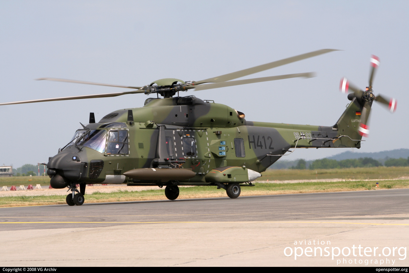 98+93 - German Air Force (Luftwaffe) NHI NH90 TTH at Berlin-Schönefeld International Airport (SXF/EDDB) taken by VG Archiv | openspotter.org | ID: 71667