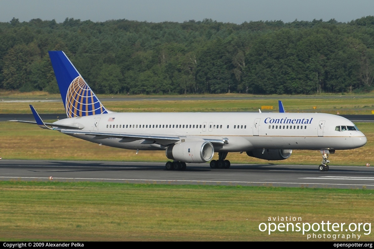N19117 - Continental Airlines Boeing 757-224(WL) at Berlin-Tegel Airport (TXL/EDDT) taken by Alexander Pelka | openspotter.org | ID: 39781